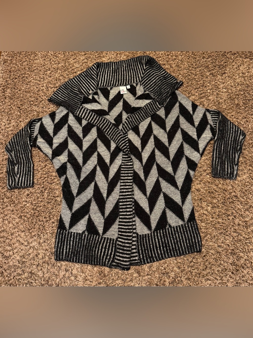 OhMG Black & Gray Knit Cardigan